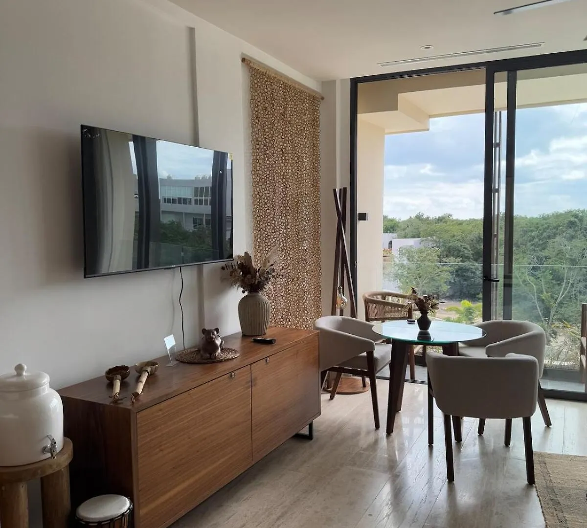 Luxurious Studio Mistiq Gardensii Pool Beachclub 툴룸